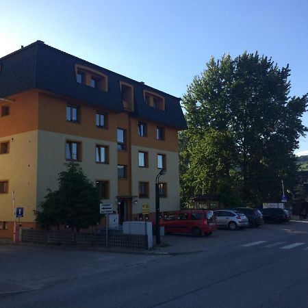 BešeňováBeska公寓 外观 照片